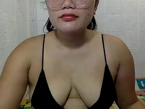 Snapshot of Asiann_Lady chatting on July 12, 2026, 1:18 am Asiann Lady online show from July 12, 2026, 1:18 am