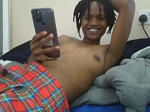 hot-peaches22 online show from June 30, 2026, 10:33 pm