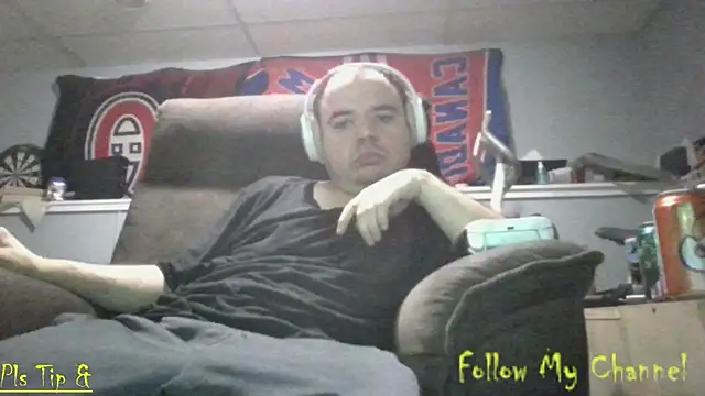 Snapshot of Nb1979 chatting on August 4, 2026, 5:21 am Nb1979 online show from August 4, 2026, 5:21 am