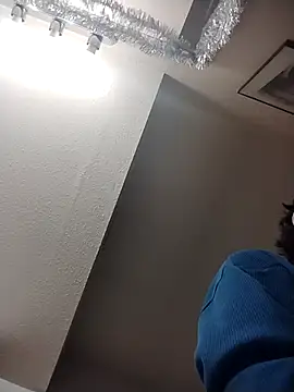 Rain13 Lil-if56 online show from December 18, 2025, 9:37 am