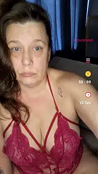 Snapshot of London-MollyXX chatting on July 2, 2026, 7:20 pm London-MollyXX online show from July 2, 2026, 7:20 pm