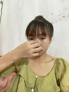 Snapshot of Nhii_Cum chatting on June 29, 2026, 5:57 am Nhii Cum online show from June 29, 2026, 5:57 am