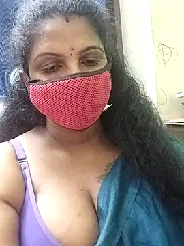 Snapshot of Poojitha-Queen chatting on July 2, 2026, 5:30 pm Poojitha-Queen online show from July 2, 2026, 5:30 pm