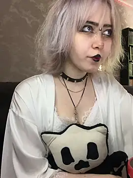 Sindy Lou online show from July 1, 2026, 12:07 pm