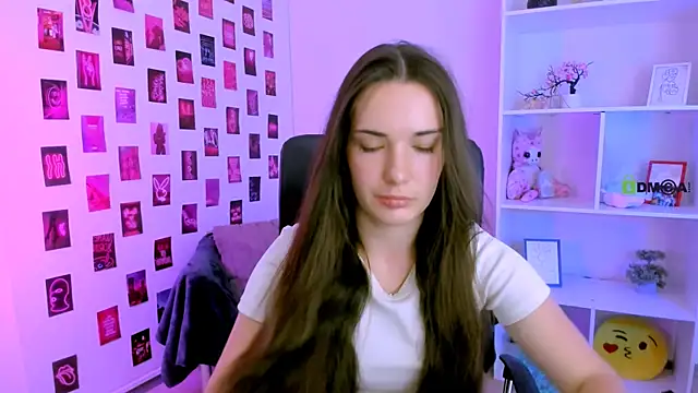 Snapshot of anita_wow chatting on July 9, 2026, 8:40 am anita wow online show from July 9, 2026, 8:40 am