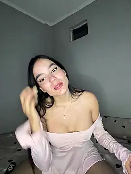 laurenTurnerxx online show from July 2, 2026, 11:22 pm