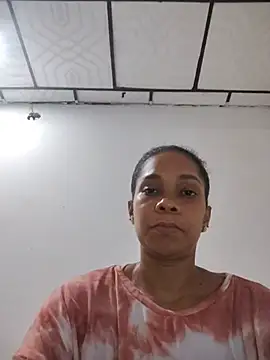 Snapshot of AstridMonroee chatting on July 6, 2026, 2:14 pm AstridMonroee online show from July 6, 2026, 2:14 pm