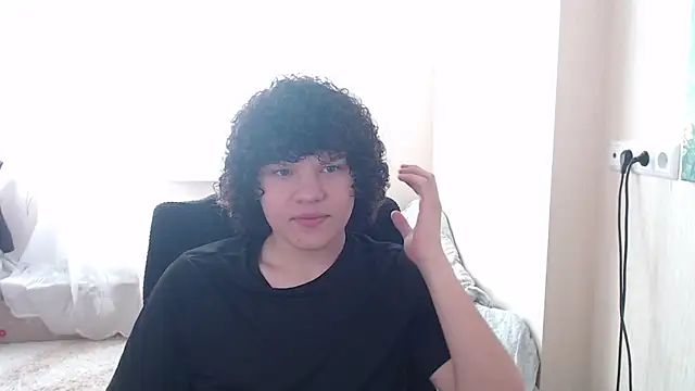 Snapshot of Arsen_schneider chatting on August 6, 2026, 7:10 am Arsen schneider online show from August 6, 2026, 7:10 am