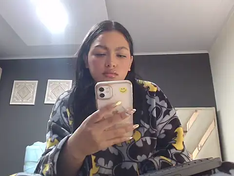 sarajohs online show from July 4, 2026, 4:24 pm