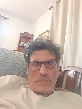 Snapshot of Enusitanio chatting on July 29, 2026, 4:38 pm Enusitanio online show from July 29, 2026, 4:38 pm