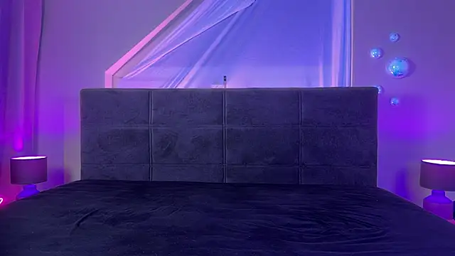 pink paula online show from July 10, 2026, 8:11 pm