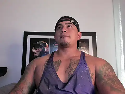 Snapshot of Maxcarrther chatting on July 12, 2026, 6:32 pm Maxcarrther online show from July 12, 2026, 6:32 pm