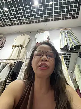 Snapshot of mimi_wife chatting on July 10, 2026, 7:01 am mimi wife online show from July 10, 2026, 7:01 am