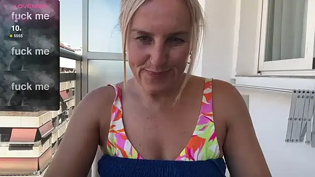 Spicy-Peach online show from August 8, 2026, 2:41 pm
