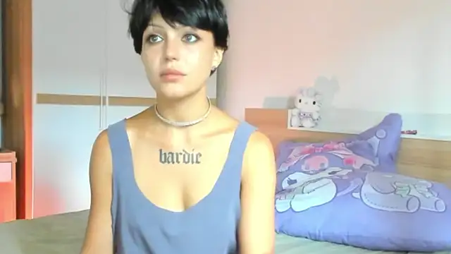 JennyMiuMiu online show from July 17, 2026, 11:17 am