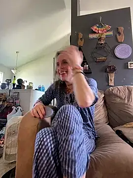 Snapshot of tsgoddessleora chatting on July 8, 2026, 3:38 pm tsgoddessleora online show from July 8, 2026, 3:38 pm