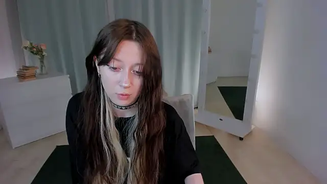 MiyuuNami online show from July 11, 2026, 3:15 pm