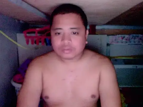 Snapshot of UnisexForYou chatting on July 12, 2026, 11:01 am UnisexForYou online show from July 12, 2026, 11:01 am