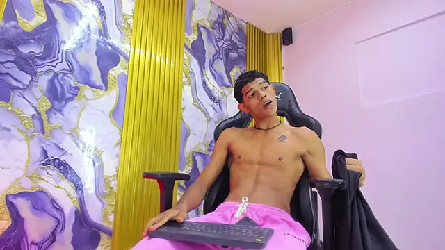 sex boy33  online show from July 12, 2026, 4:25 am