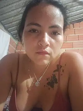 Snapshot of Leidy12 chatting on August 4, 2026, 2:37 am Leidy12 online show from August 4, 2026, 2:37 am