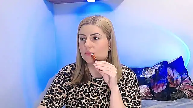 Snapshot of alisenties chatting on April 29, 2026, 5:30 pm alisenties online show from April 29, 2026, 5:30 pm
