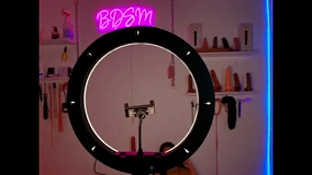 MissVicky SlaveLiah BDSM online show from July 16, 2026, 11:38 am