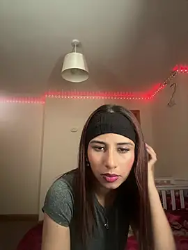 NextDoorMolly online show from July 17, 2026, 4:34 pm