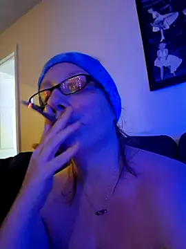 Snapshot of XxMs_StarzxX chatting on September 17, 2025, 3:19 am XxMs StarzxX online show from September 17, 2025, 3:19 am