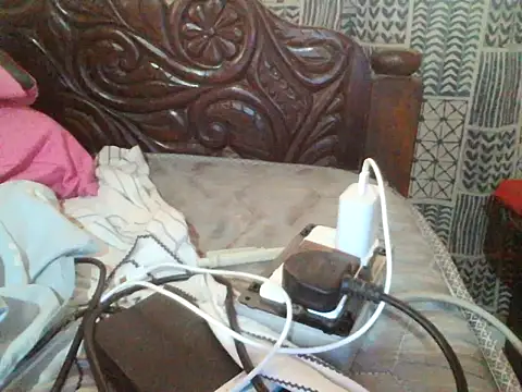 queenzulfa online show from August 8, 2026, 9:00 am