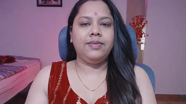 Snapshot of Varsha-ji7653 chatting on July 18, 2026, 7:34 am Varsha-ji7653 online show from July 18, 2026, 7:34 am