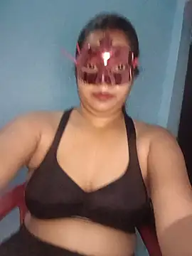 Snapshot of Komal_hot76 chatting on August 2, 2026, 5:00 pm Komal hot76 online show from August 2, 2026, 5:00 pm