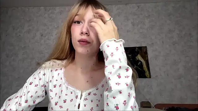AriaFlyFerrari online show from July 22, 2026, 7:00 am