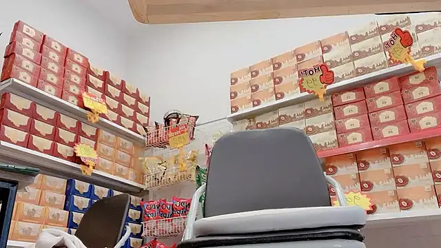 Snapshot of Katy_Bae chatting on February 13, 2026, 4:41 am Katy Bae online show from February 13, 2026, 4:41 am