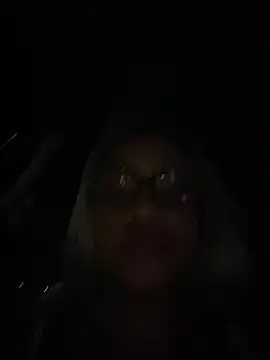 riri brunnete online show from May 23, 2026, 4:18 am