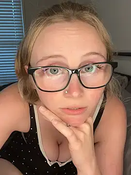Kat peachyy26 online show from July 23, 2026, 11:13 pm