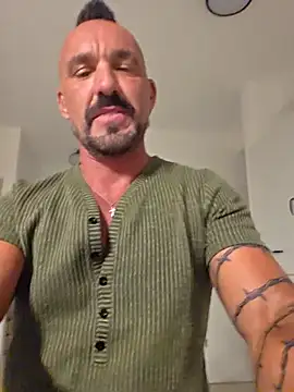 Snapshot of publicnakedman chatting on July 24, 2026, 2:20 am publicnakedman online show from July 24, 2026, 2:20 am