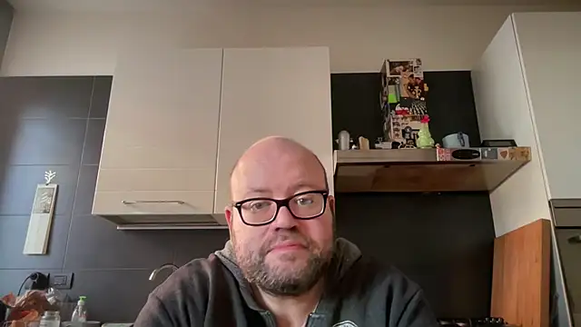 theitalianbear online show from December 18, 2024, 2:28 pm