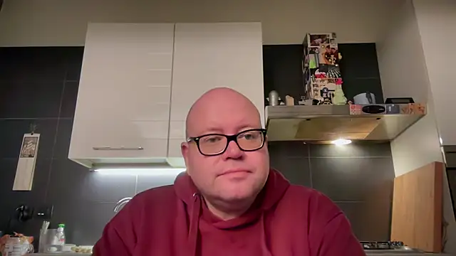 theitalianbear online show from December 20, 2024, 3:53 pm