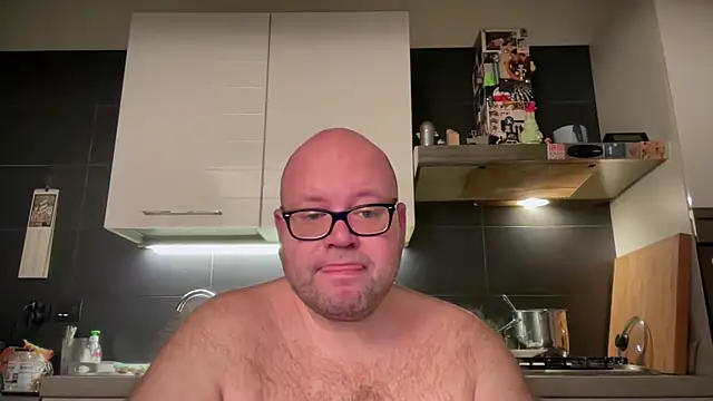 theitalianbear online show from December 23, 2024, 3:40 am