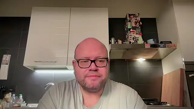 theitalianbear online show from February 12, 2025, 2:56 am