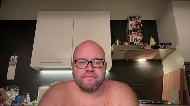 theitalianbear online show from September 12, 2025, 8:42 pm