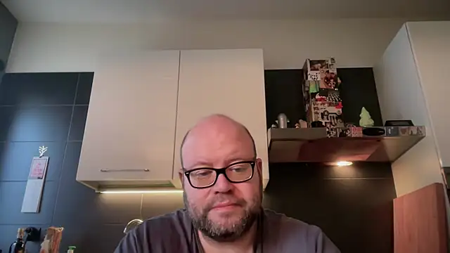 theitalianbear online show from February 10, 2026, 7:12 am