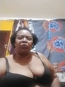 whewolfqueen online show from August 3, 2026, 1:37 am