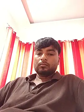 realmxxx1 online show from August 4, 2026, 1:31 am