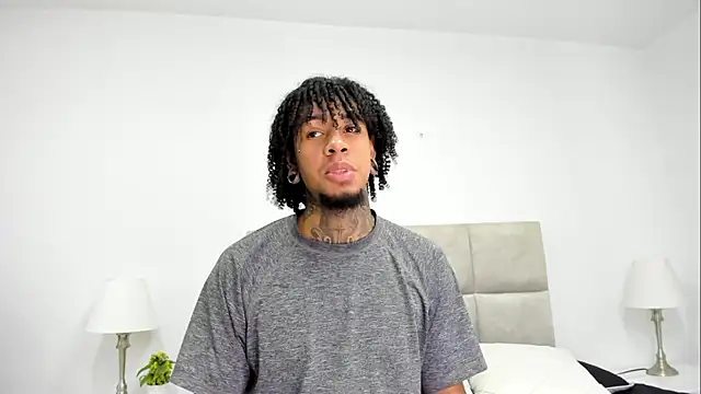 Snapshot of DrakeScott_ chatting on August 2, 2026, 12:14 pm DrakeScott online show from August 2, 2026, 12:14 pm