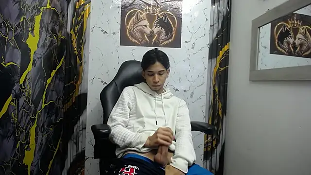 Snapshot of Cruzito_hot_X21 chatting on July 29, 2026, 1:42 pm Cruzito hot X21 online show from July 29, 2026, 1:42 pm