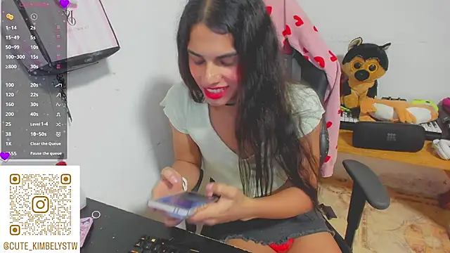 Snapshot of KimberlyShinoda chatting on July 29, 2026, 5:44 pm KimberlyShinoda online show from July 29, 2026, 5:44 pm