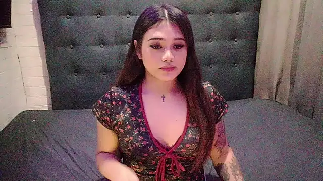 FoxxyJesa online show from June 13, 2026, 3:43 pm