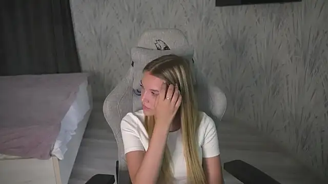 ReaganMolett online show from July 31, 2026, 12:37 pm