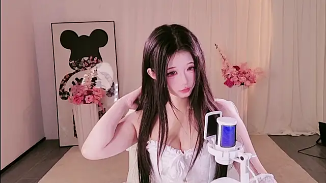 XiaolLin520 online show from August 1, 2026, 10:14 am